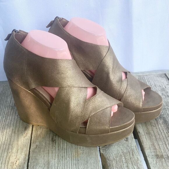 EILEEN FISHER Bella Gold Metallic Leather Suede Platform Wedge Sandal Wm’s Sz 10 - Picture 1 of 10